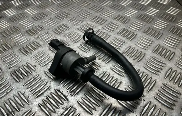 Mini Cooper Countryman R60 Electromagnetic valve 7595575
