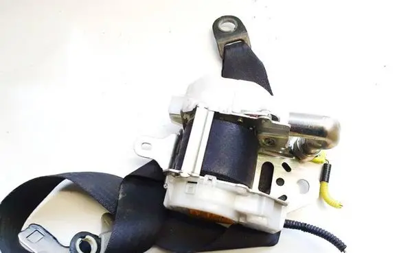 Lexus IS 220D-250-350 Front seatbelt 7m7750p 067857
