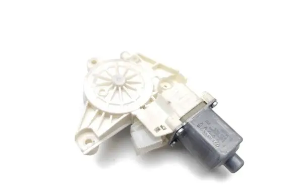Mercedes-Benz GLA W156 X156 Front door window regulator motor A2469065100 933865101
