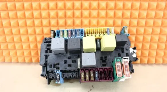 Mercedes-Benz B W246 W242 Fuse box set 2469060093