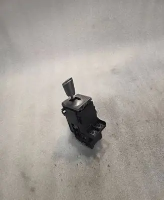 Toyota Prius (NHW20) Gear shifter/selector 