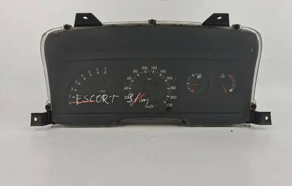 Ford Escort Speedometer (instrument cluster) 88AB10849FA
