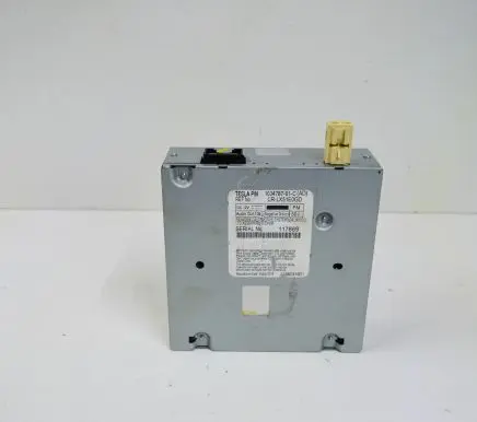 Tesla Model S Other devices 100478701C