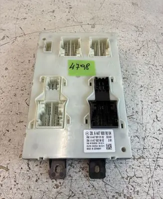 Mercedes-Benz Vito Viano W447 Comfort/convenience module A4479009004 A4479028802 A4479010102