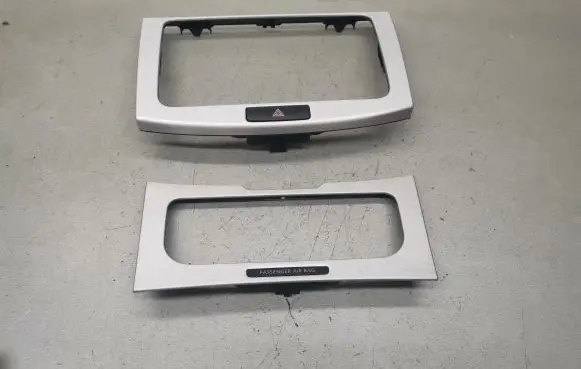 Volkswagen PASSAT CC Radio/GPS head unit trim 3AA858069 3AA863100 3AA919234