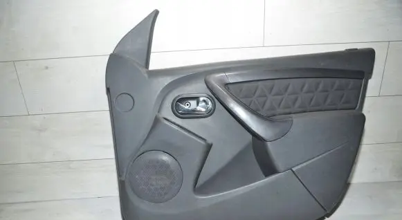 Dacia Duster Front door card panel trim 809006640R