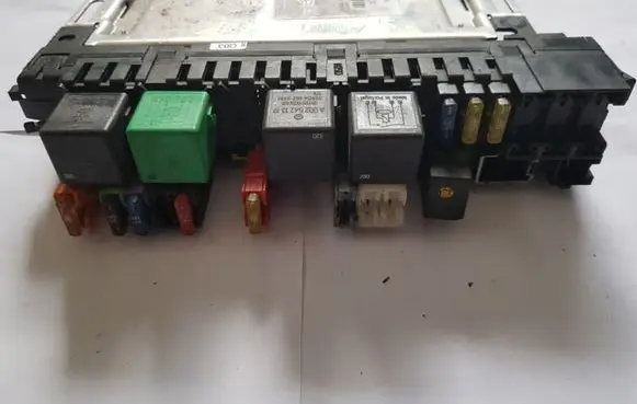 Mercedes-Benz CL C215 Fuse module A0315451732 0315451732 05045124