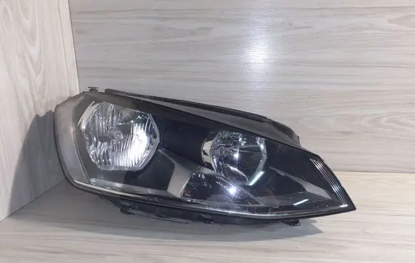 Volkswagen Golf VII Headlight/headlamp 90024300 5G1941006