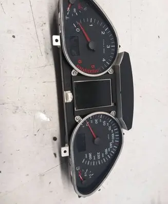 Audi A6 S6 C6 4F Speedometer (instrument cluster) 5550007301