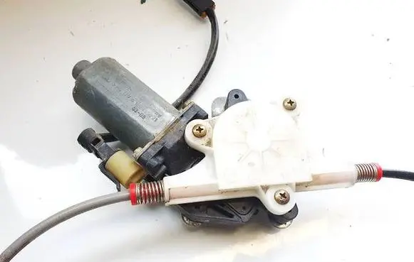 Nissan Terrano Rear door window regulator motor 0130821721
