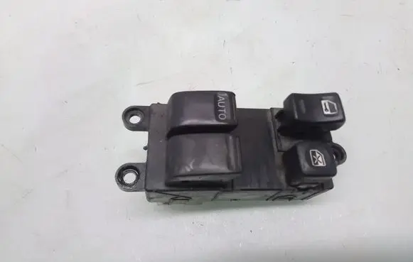 Nissan Almera N16 Electric window control switch