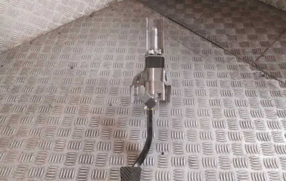 Hyundai i30 Brake pedal 32800-3X100