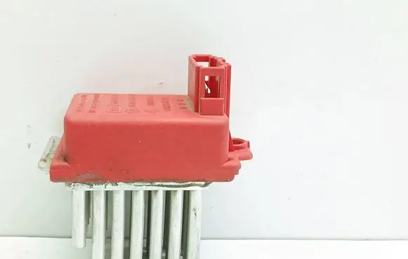 Audi A3 S3 8L Heater blower motor/fan resistor 1J0907521 657364M 5DS00646701