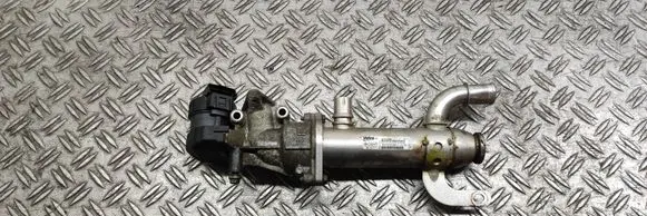 Ford Focus EGR valve cooler 875816W 9645689780