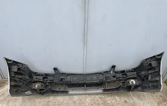 Mercedes-Benz CLS C219 Front bumper A2198800352 A2198805470 00009197