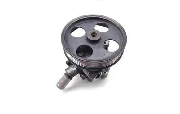 Opel Insignia A Power steering pump 55563329