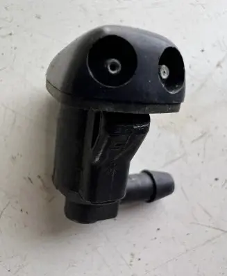 Toyota Yaris Windshield washer spray nozzle 