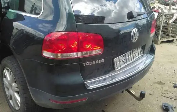 Volkswagen Touareg I Rear quarter panel brak