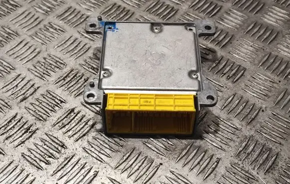 Mercedes-Benz CLS C218 X218 Airbag control unit/module A2189015200