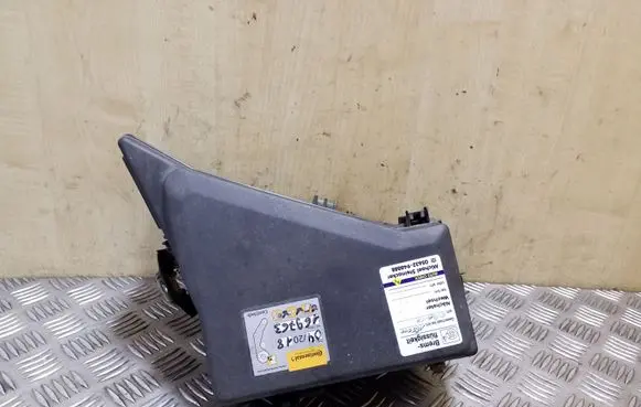 Subaru Outback Fuse box set MB700200B