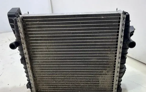 Volkswagen Touareg II Intercooler radiator