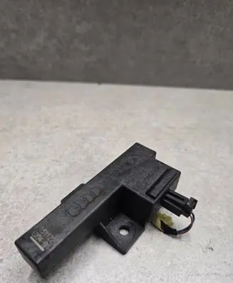 Audi A6 C7 Keyless (KESSY) go control unit/module 8K0907247 33542221