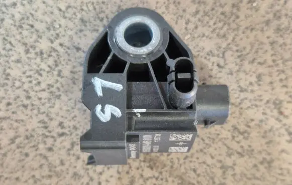 KIA Ceed Airbag deployment crash/impact sensor 95920M6100