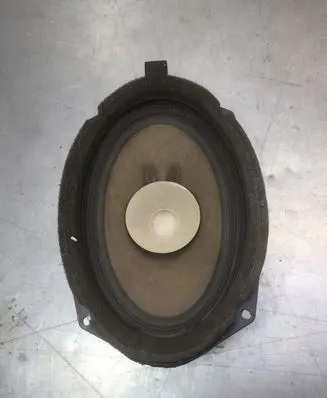 Chrysler Sebring (ST-22 - JR) Parcel shelf speaker MR318619