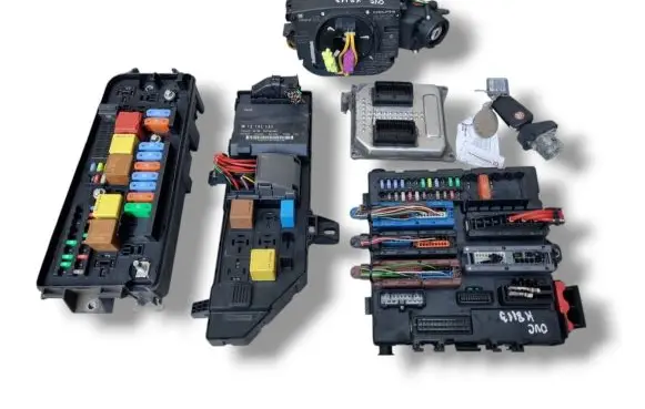 Opel Vectra C Engine ECU kit and lock set 5WK9407 55355631