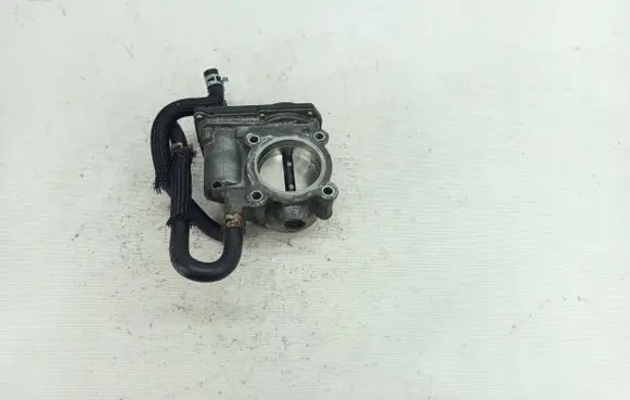Toyota Avensis T270 Throttle valve 220300T050 2D11 00209