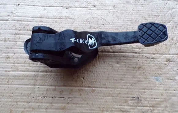 Clutch pedal