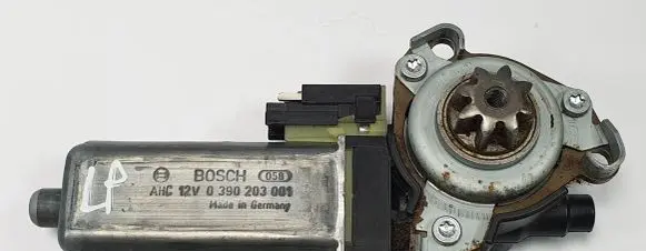 Mercedes-Benz C W204 Seat adjustment motor 0390203001