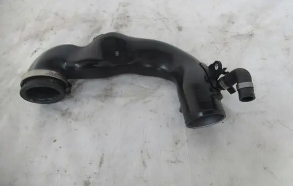 Opel Mokka Air intake duct part