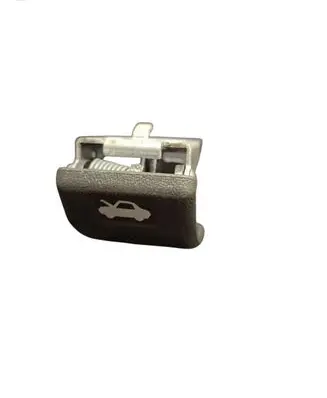 Mitsubishi L200 Engine bonnet (hood) release handle MR732127
