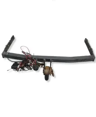 Volkswagen Touran II Detachable towbar 