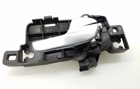Rear door interior handle