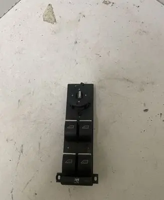 Ford Focus Electric window control switch 8M5T14A132AC