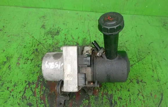 Peugeot 407 Power steering pump