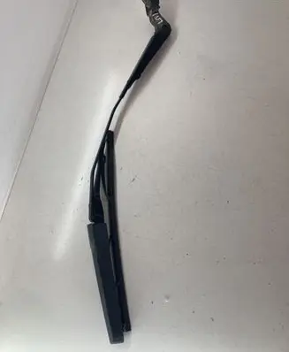 Honda FR-V Rear wiper blade arm