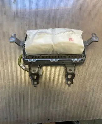 Toyota Prius (XW30) Passenger airbag TG08B02001 M107S1810P7D