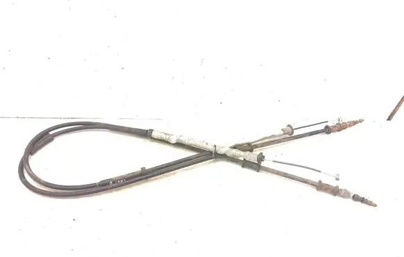 Handbrake/parking brake wiring cable