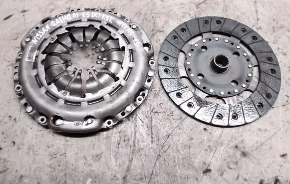 Nissan Qashqai Clutch set kit 302107571R 301010007R