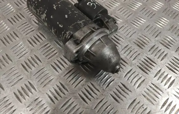 Mercedes-Benz E W210 Starter motor 0001110016