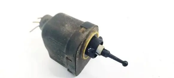 Opel Vectra C Headlight level adjustment motor 