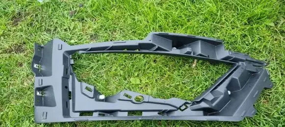 Seat Ibiza IV (6J,6P) Front fog light trim/grill 6J0807350