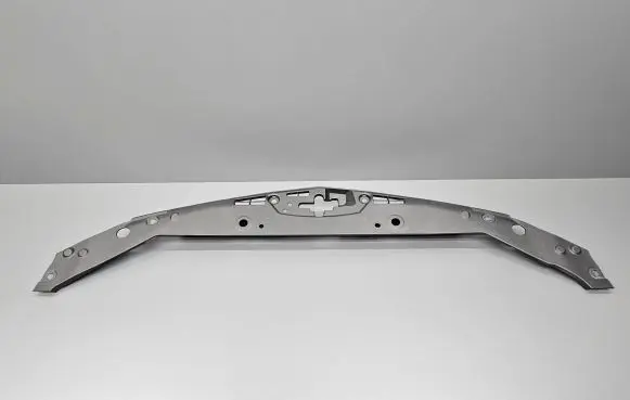 Engine bonnet/hood lock trim molding