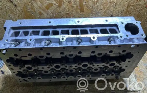 Iveco Daily 6th gen Engine head 5802036306