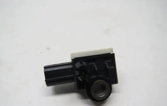 Volvo V60 Airbag deployment crash/impact sensor 31334336