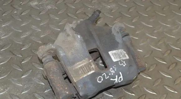 Peugeot 2008 I Front brake caliper