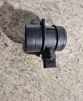 Audi A3 S3 8L Mass air flow meter 071906461AX 0986280304 0280217530